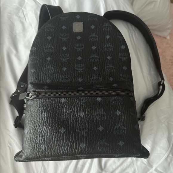 Large MCM Backpack - Picture 4 of 4